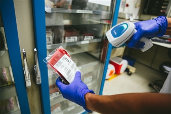 ds8100hc-labor-blut-scannen