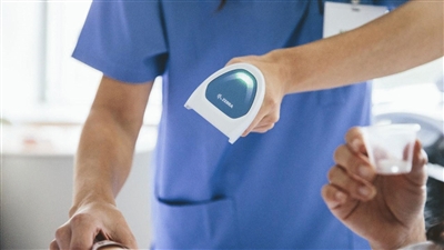 ds8100hc-patient-patientenbett-id-scannen